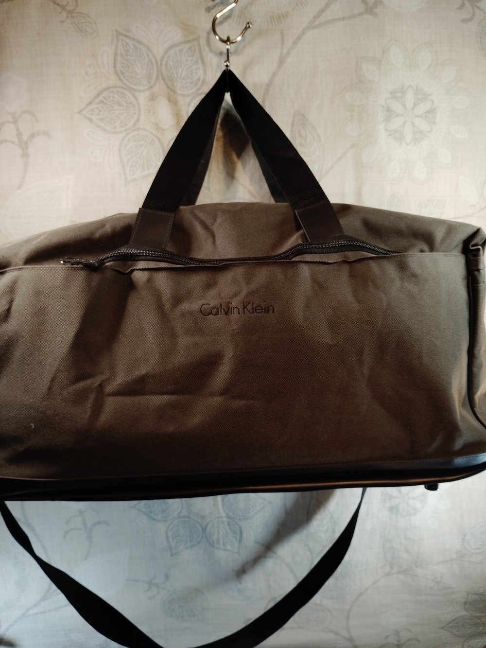 Calvin Klein Men's Olive Green Duffle /Travel Bag